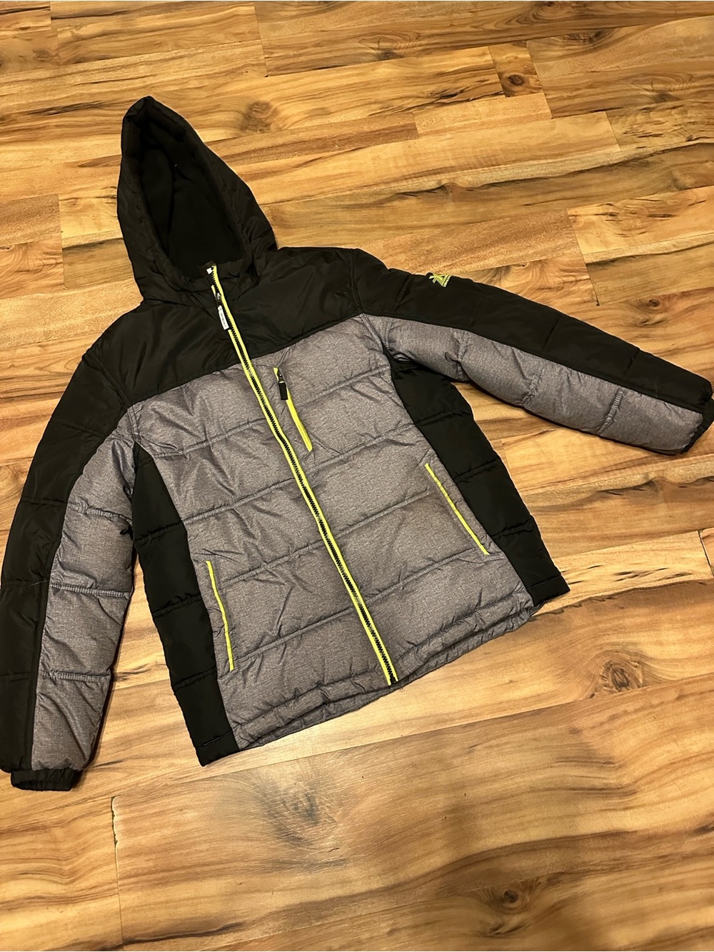 ZeroXposur Boys Hooded Colorblock Puffer Jacket - Black, Gray & Yellow
